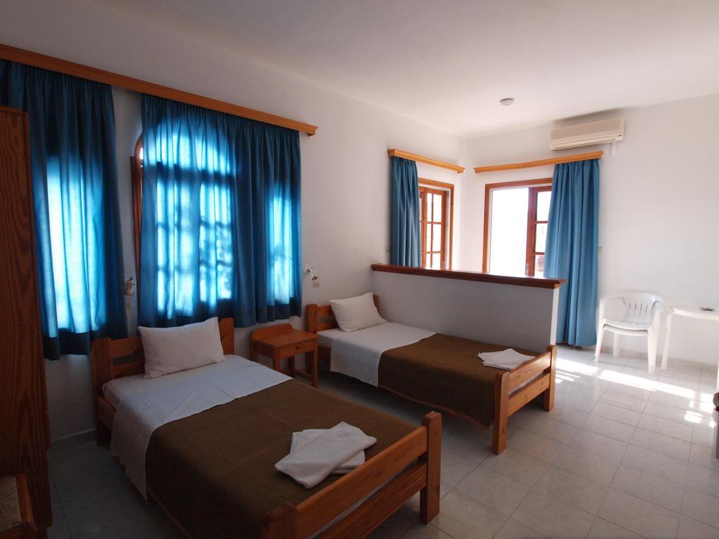 Irini Apartments Platanias  Room photo